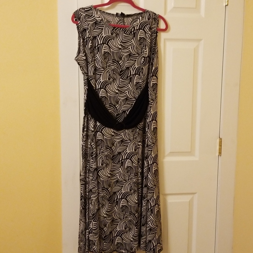 Black and white dress